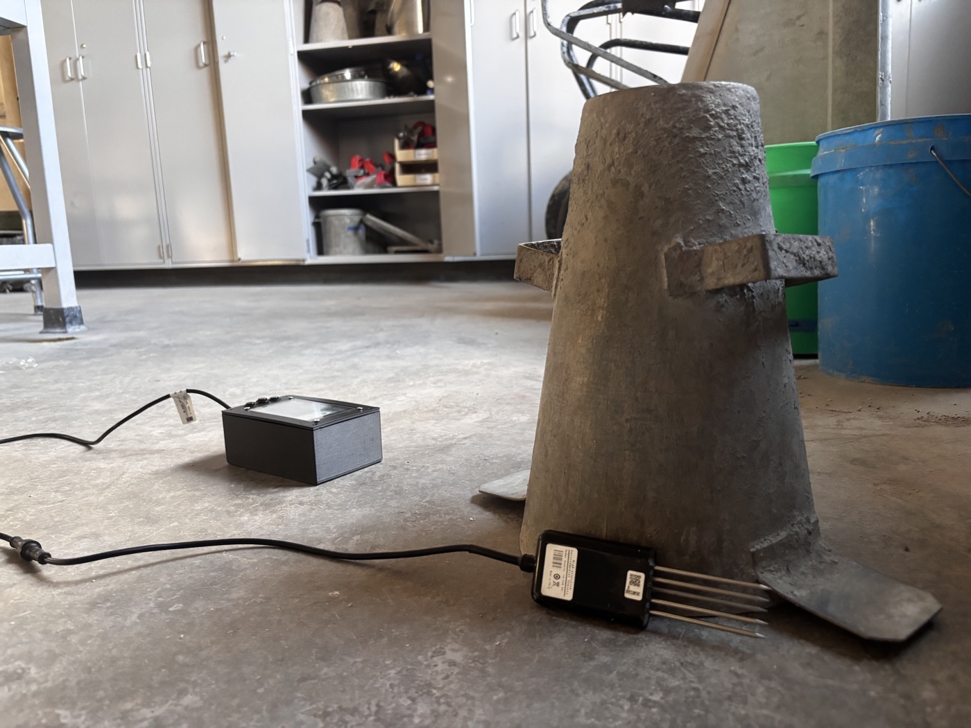 SlumpMeter sensor measuring a slump cone
